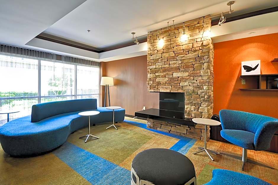 Fairfield Inn & Suites by Marriott Dallas Medical/Market Center