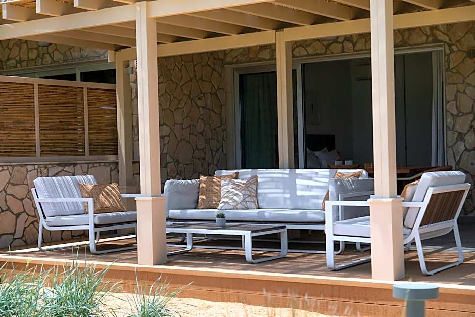 Elya Beach Luxury Suites