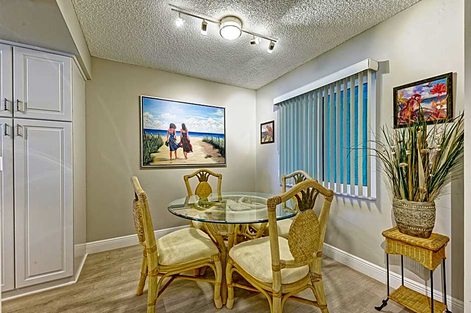 The Anna Maria Island Beach Sands 201