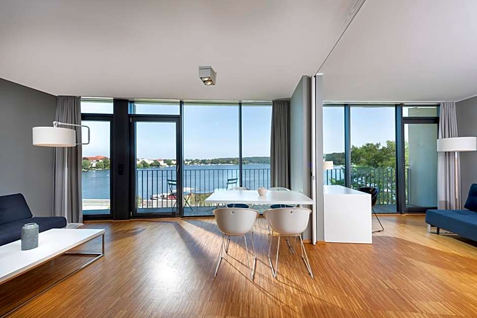 Waveboard Hotel & Boardinghouse