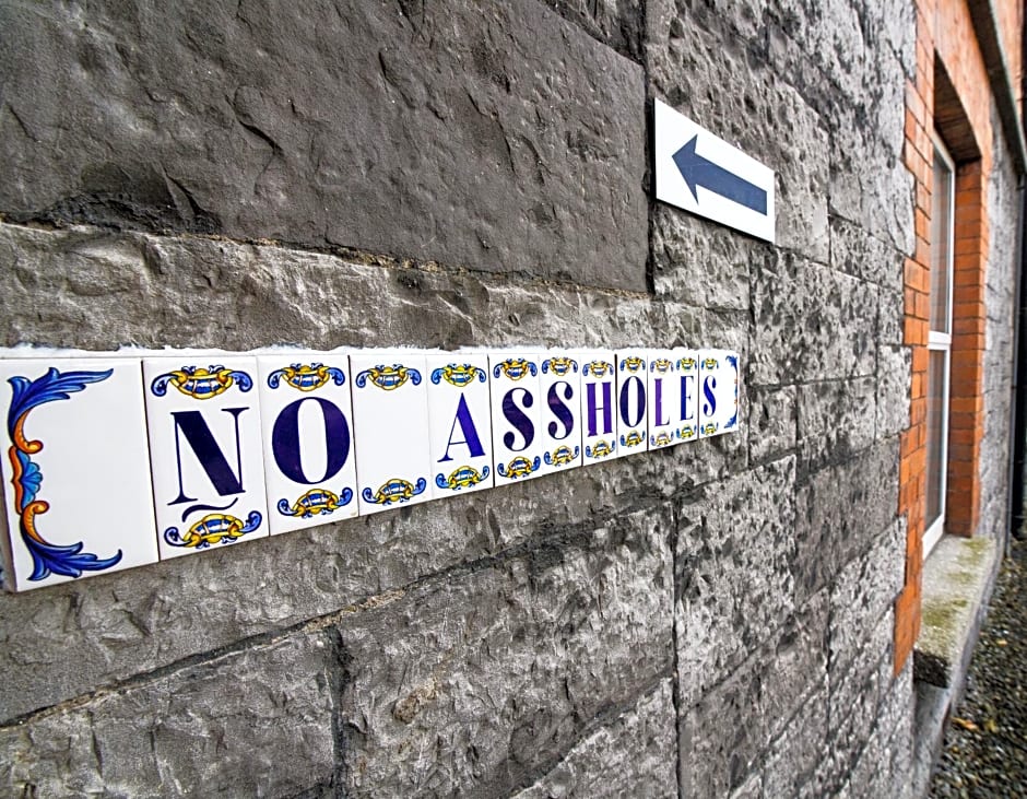 Charleville Lodge Hotel