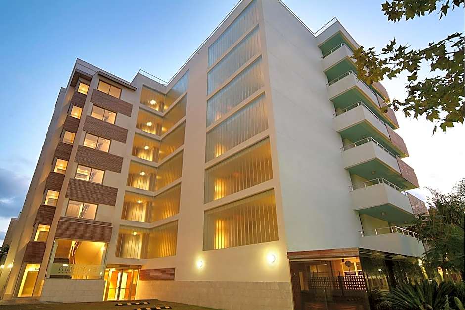 Magnolia Hotel - Adults Only