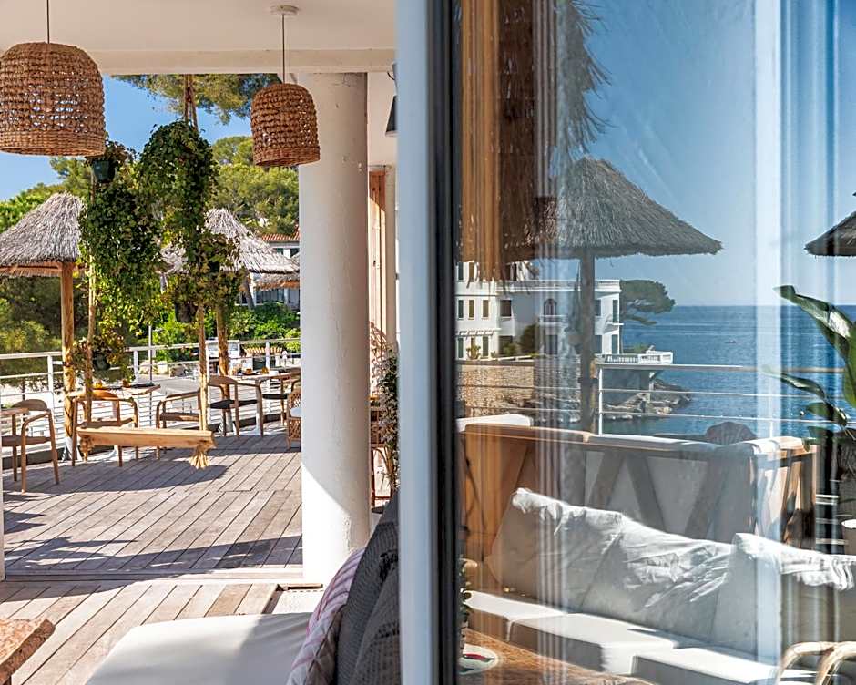 Hotel de La Plage - Mahogany