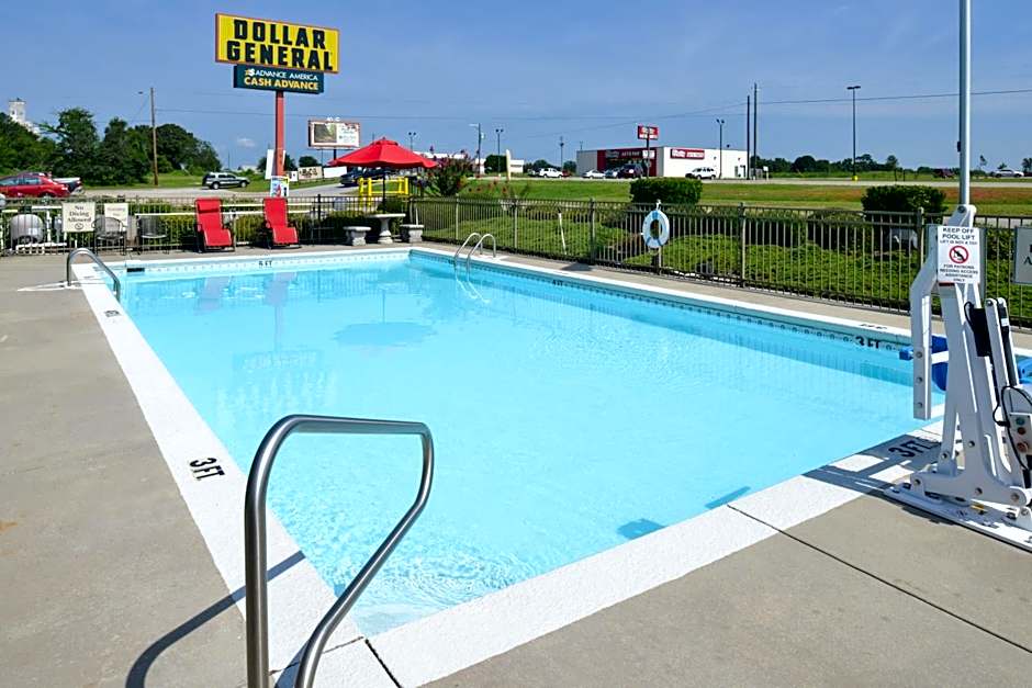 Briarwood Inn Of Geneva