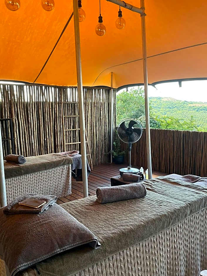 Ndhula Luxury Tented Lodge