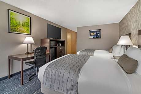 Queen Room with Two Queen Beds - Non-Smoking