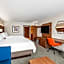 Holiday Inn Express & Suites Detroit Northwest - Livonia By IHG