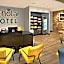 Scholar Morgantown, Tapestry Collection by Hilton