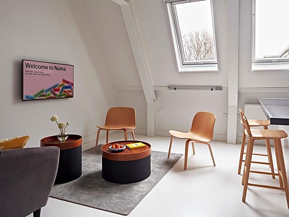 YAYS Amsterdam Salthouse Canal by Numa