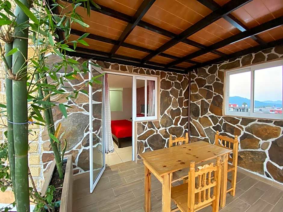 Hotel & Suites Cerro Roj0