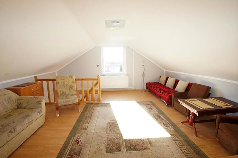 Domek nad Kana¿em ¿ucza¿skim