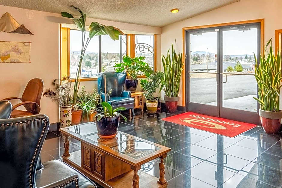 Econo Lodge Inn & Suites Madras