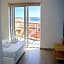 Topcity Hostel & Suites