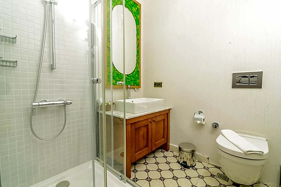 ZEYHOUSE ALACATI