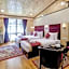 Sumitel Hotel 500 meters from Mall Road
