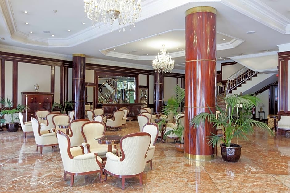 Hotel Alameda Palace