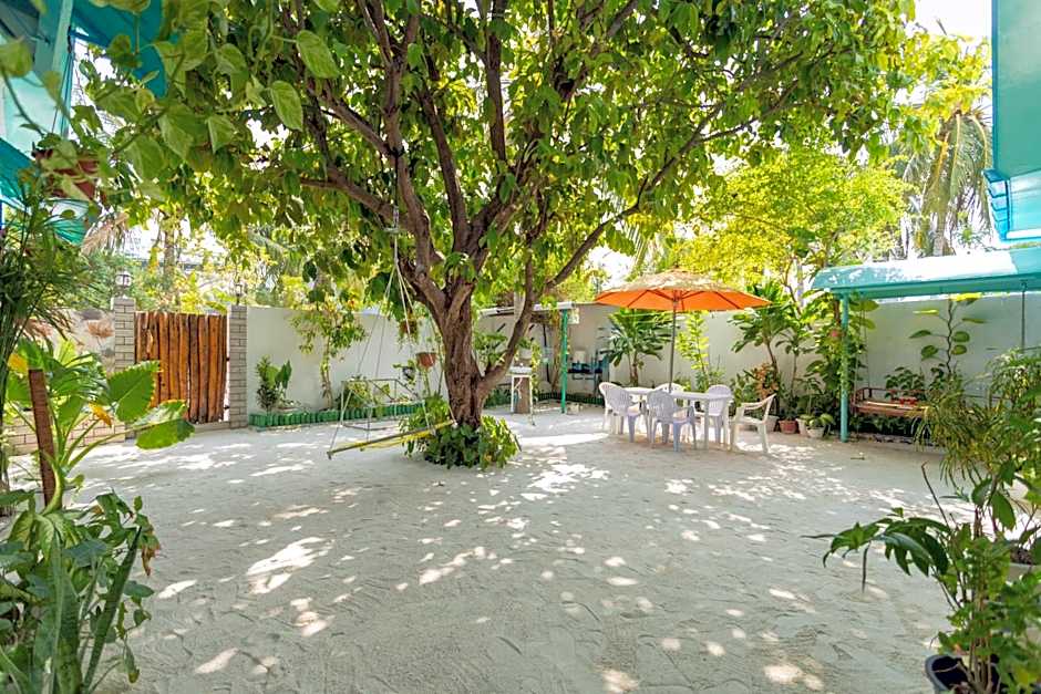 Dream Inn at Thulusdhoo