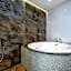 One Luxury Suites