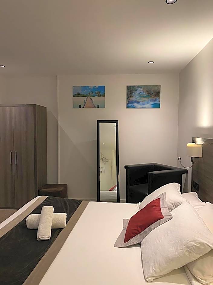 Luxor Bastille Hotel