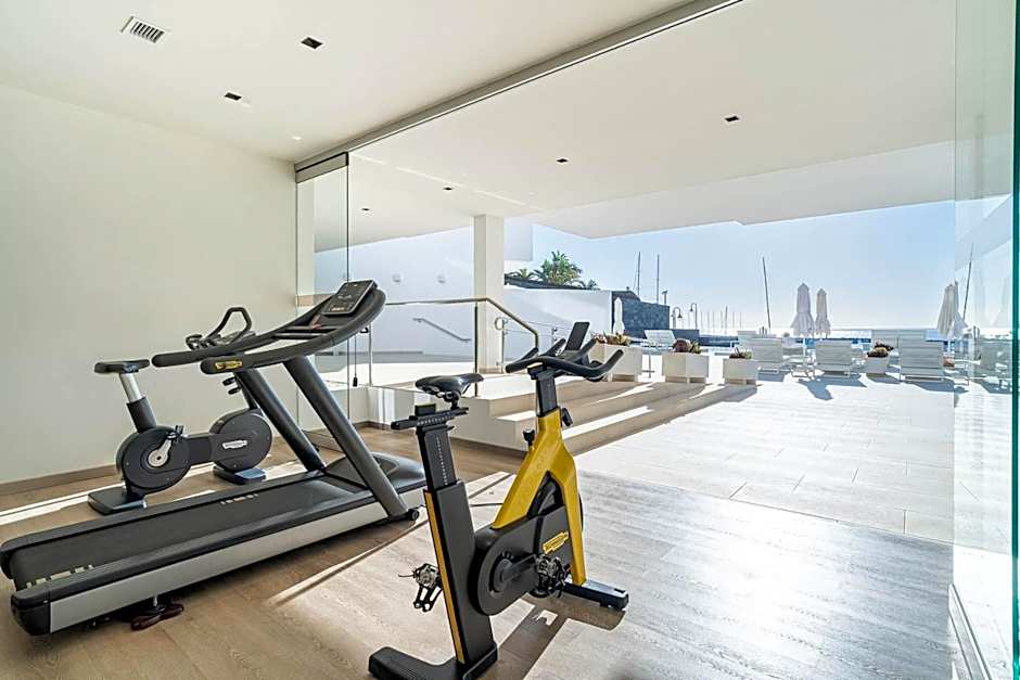 Royal Marina Suites Boutique Hotel