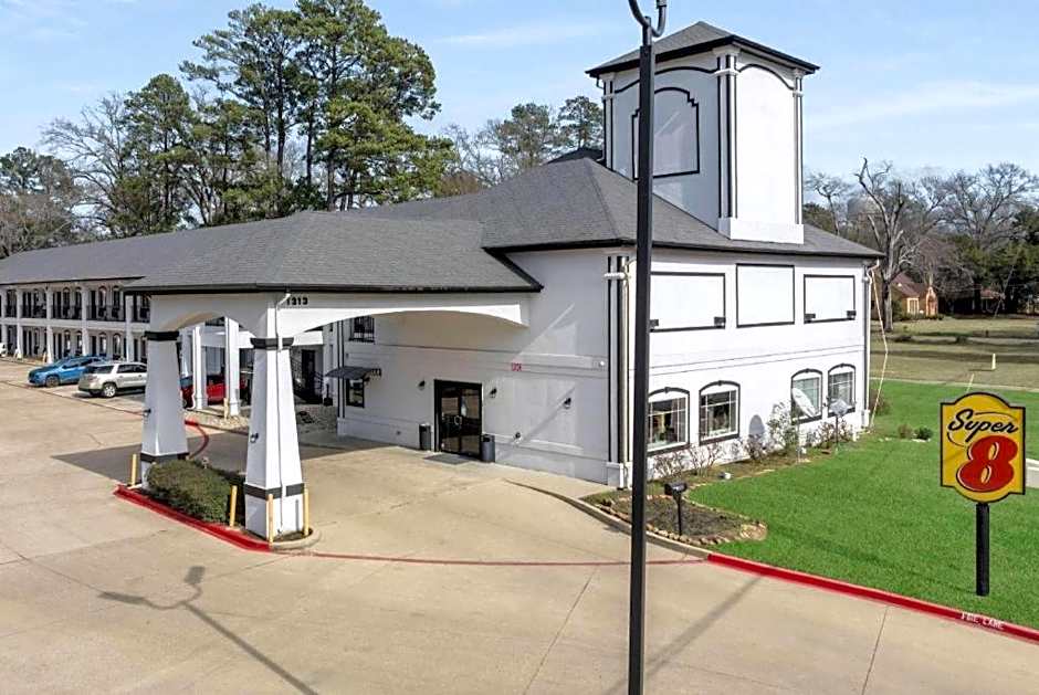 Super 8 by Wyndham Mansfield LA