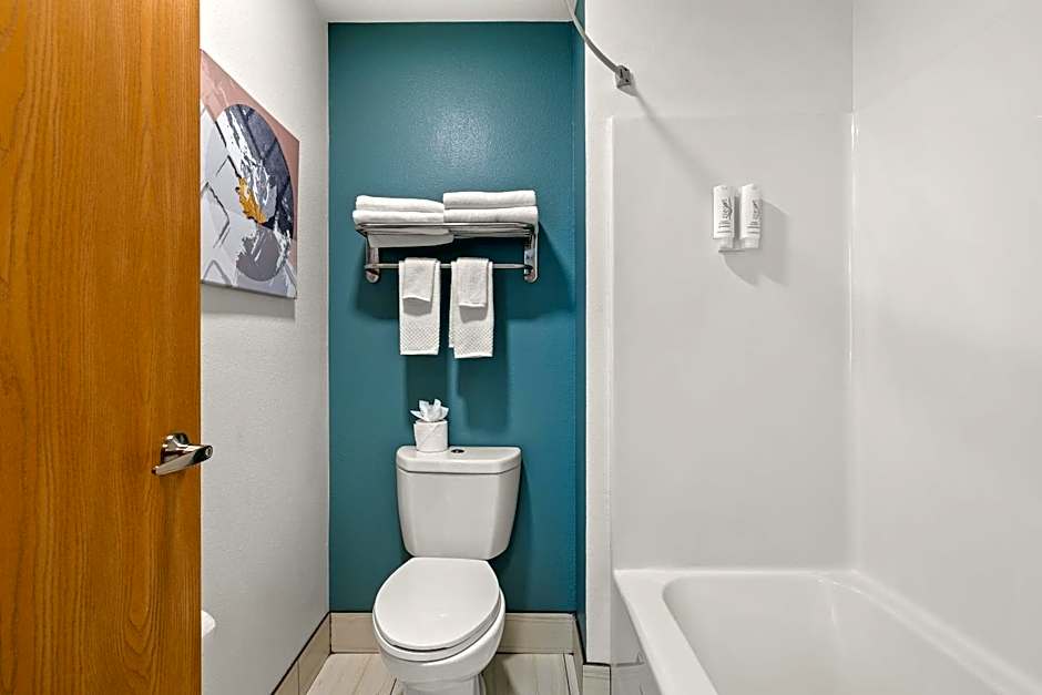 Sleep Inn & Suites Verona - Madison Southwest