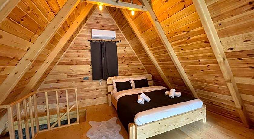 Golden Rose Bungalov