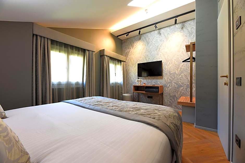 Rosa Salva Hotel