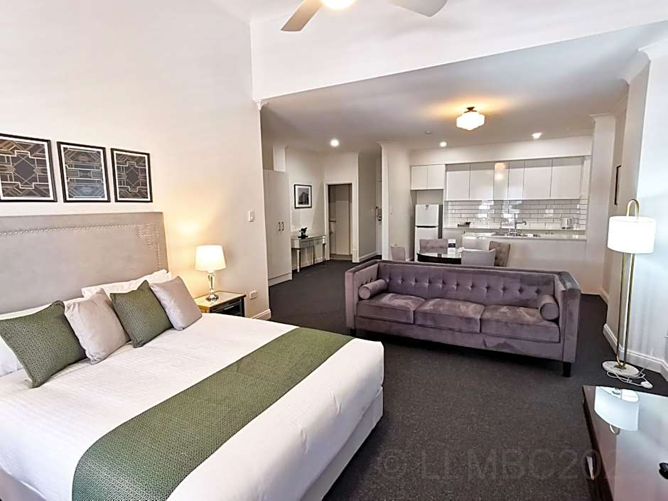 Adelaide Mansions Apartments