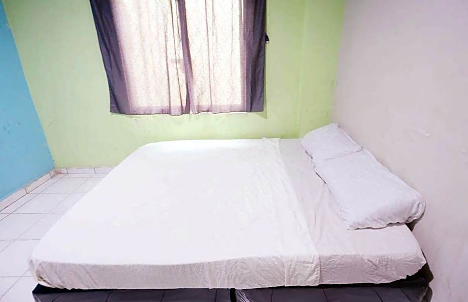 Hotel O Penginapan ReniNearMall Nagoya Hill