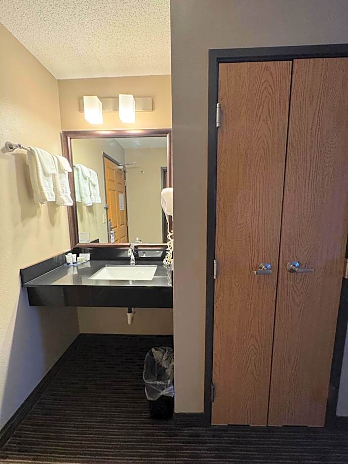 AmericInn by Wyndham Rice Lake