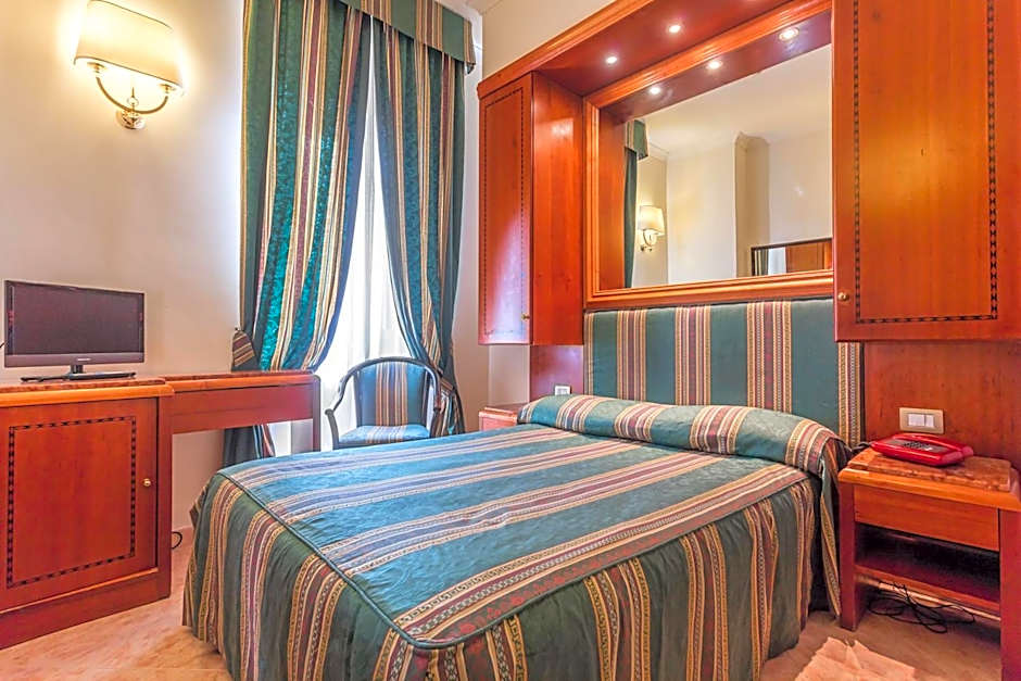 Raeli Hotel Noto