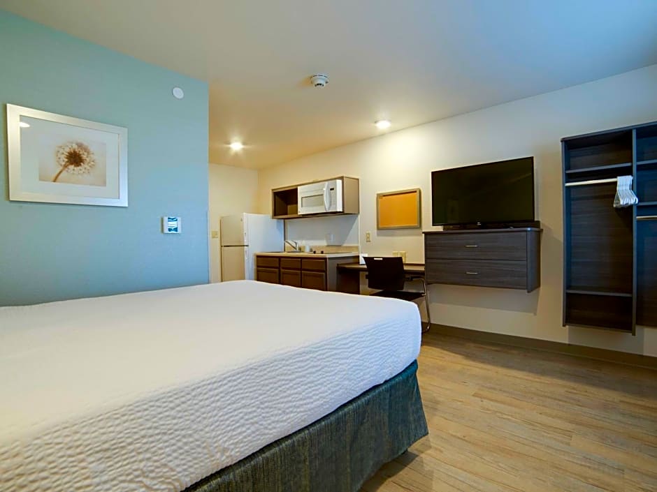 WoodSpring Suites Broken Arrow