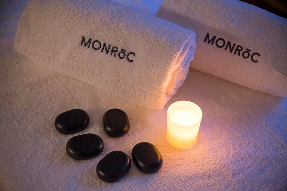 Monroc Hotel