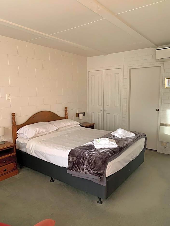 Robertson Country Motel