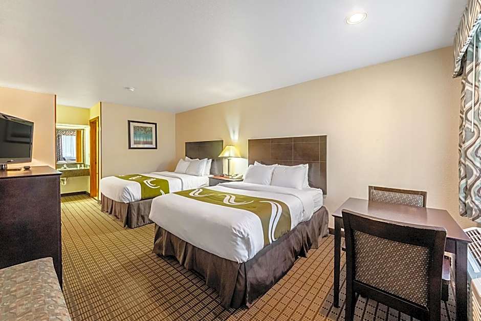 Quality Inn Three Rivers