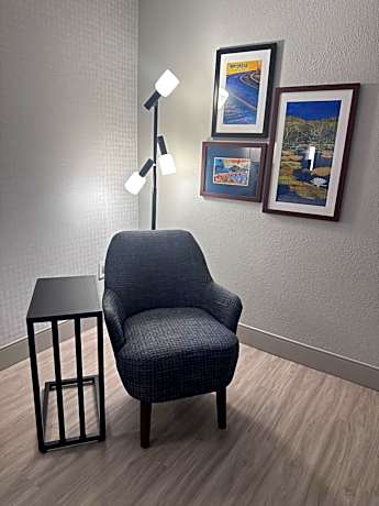 King Room - Non-Smoking