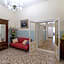 Friendly Venice Suites
