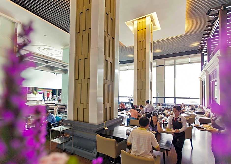 Sunee Grand Hotel&Convention Center