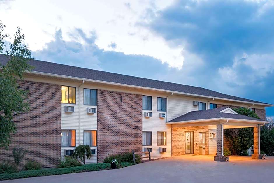 Super 8 by Wyndham Milbank SD