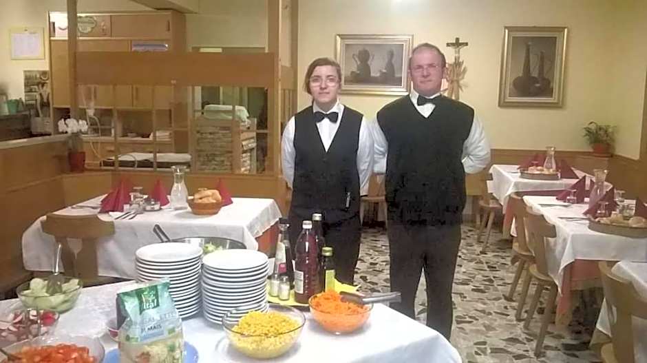 Pension Flora Albergo