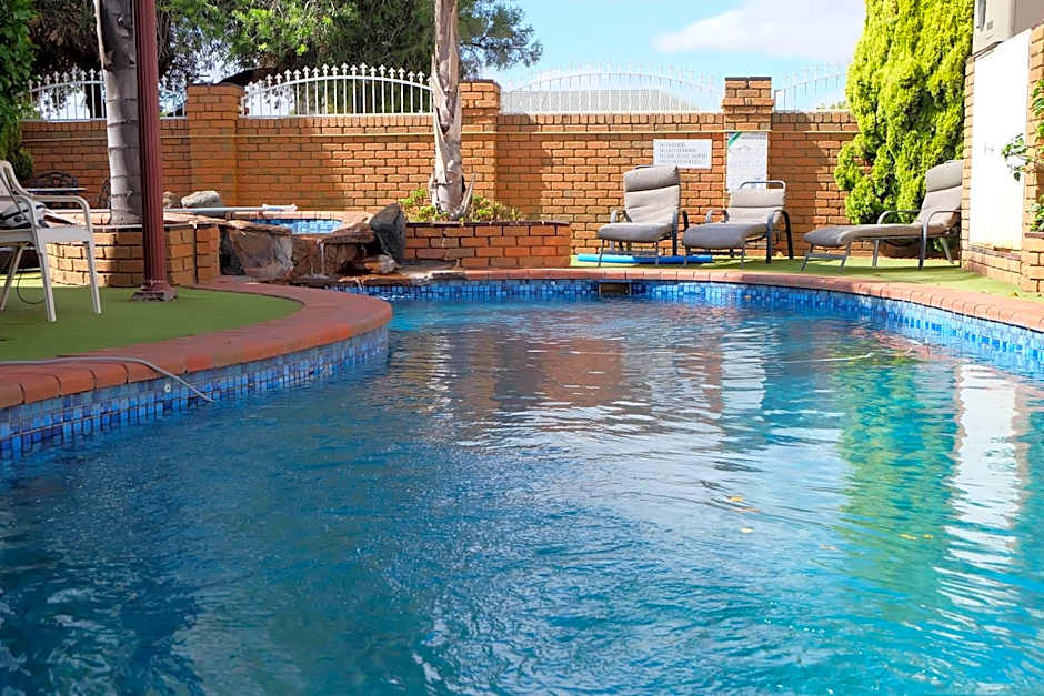 Charles sturt motor inn