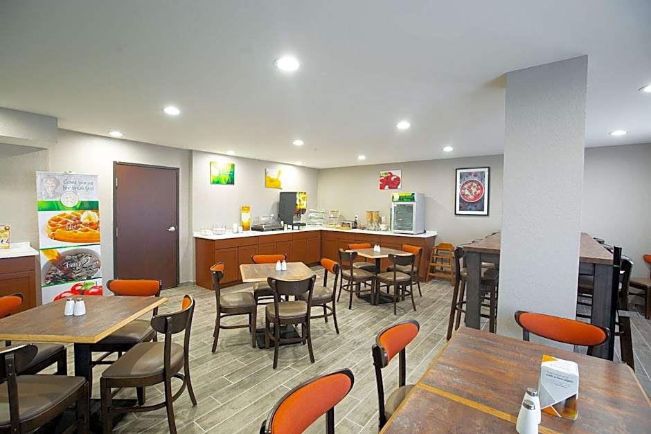 Quality Inn & Suites Hammond Near I-8090