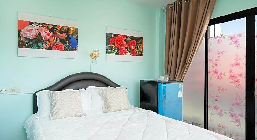 Brown Home Sattahip @ 19