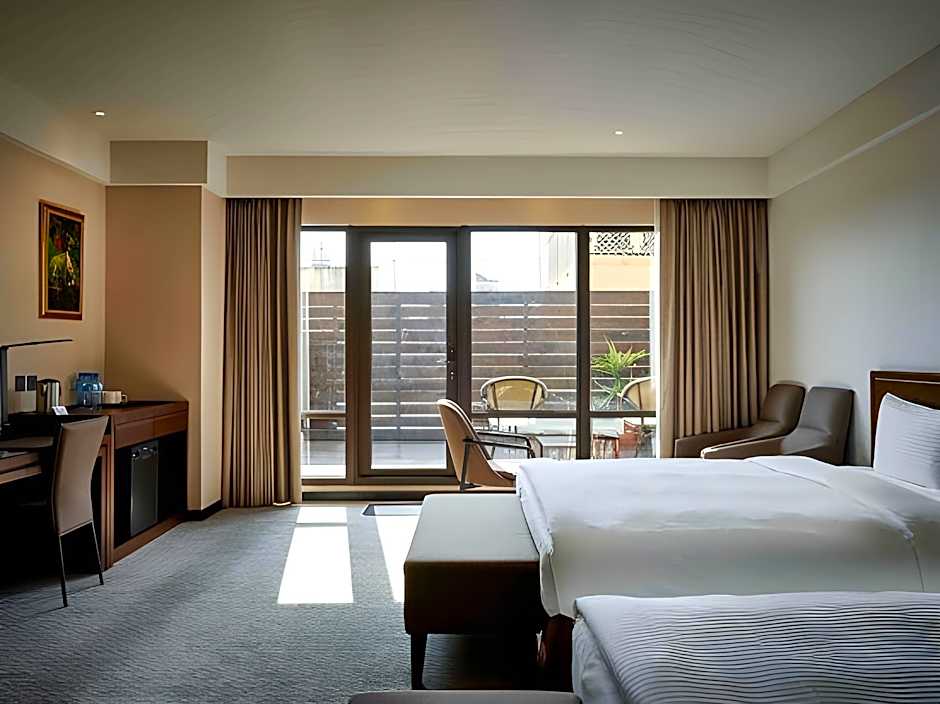 CHECK Inn Taichung LaiLai