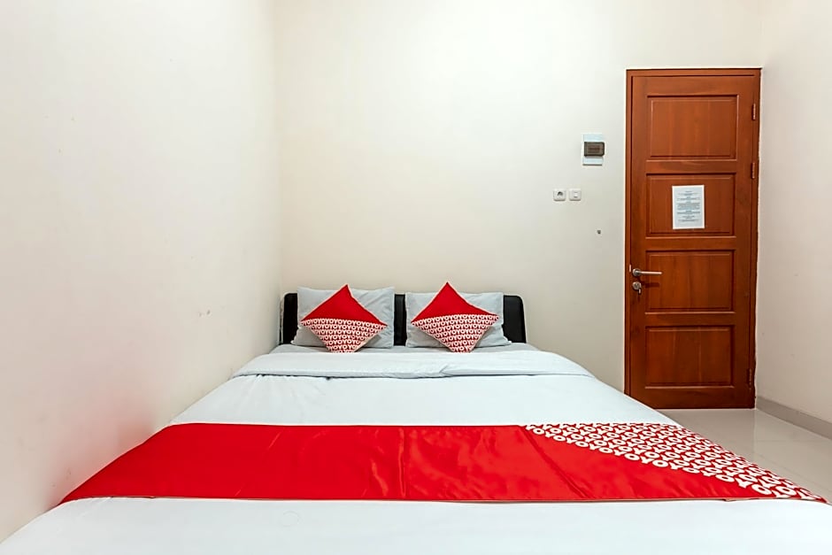 OYO 2364 Cempaka Harapan Indah