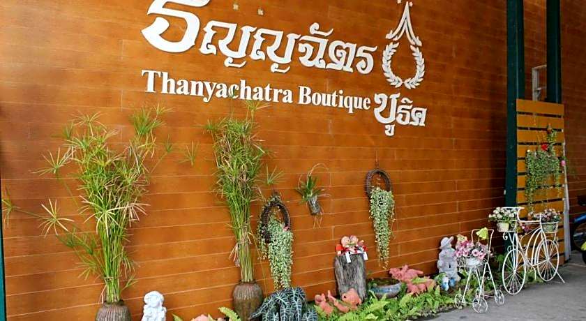Thanyachatra Boutique.