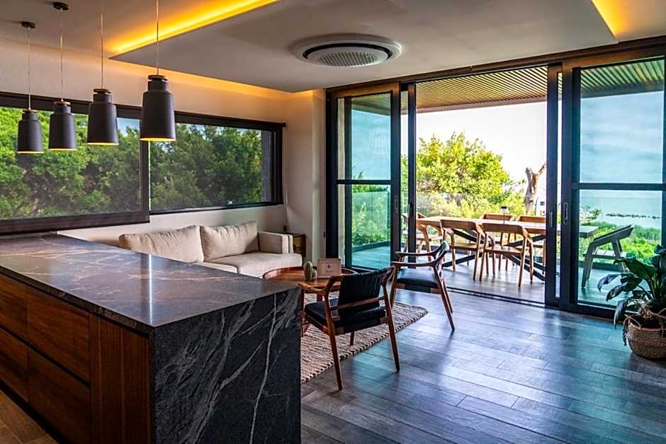 Nimue Marina Residence