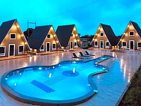 Gr8 hill pool villas