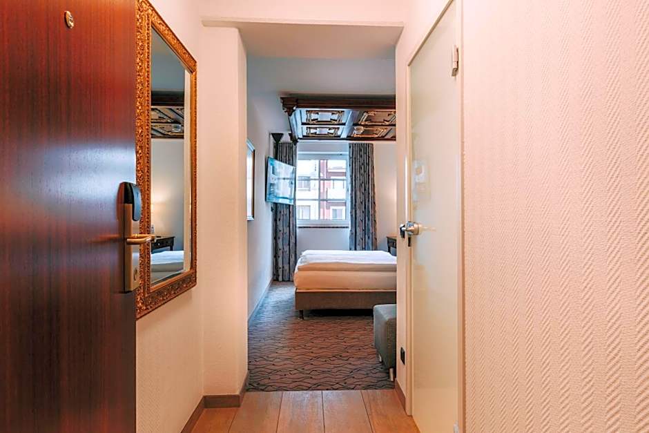 King's Hotel Center Superior